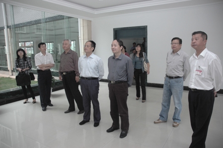 學(xué)習(xí)實(shí)踐科學(xué)發(fā)展觀活動指導(dǎo)組到集團(tuán)公司檢查指導(dǎo)工作